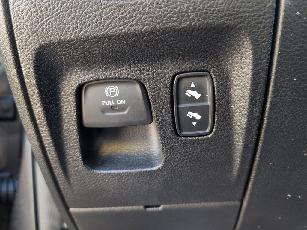 New 2026 RAM 1500 4x4 Crew Cab image 22