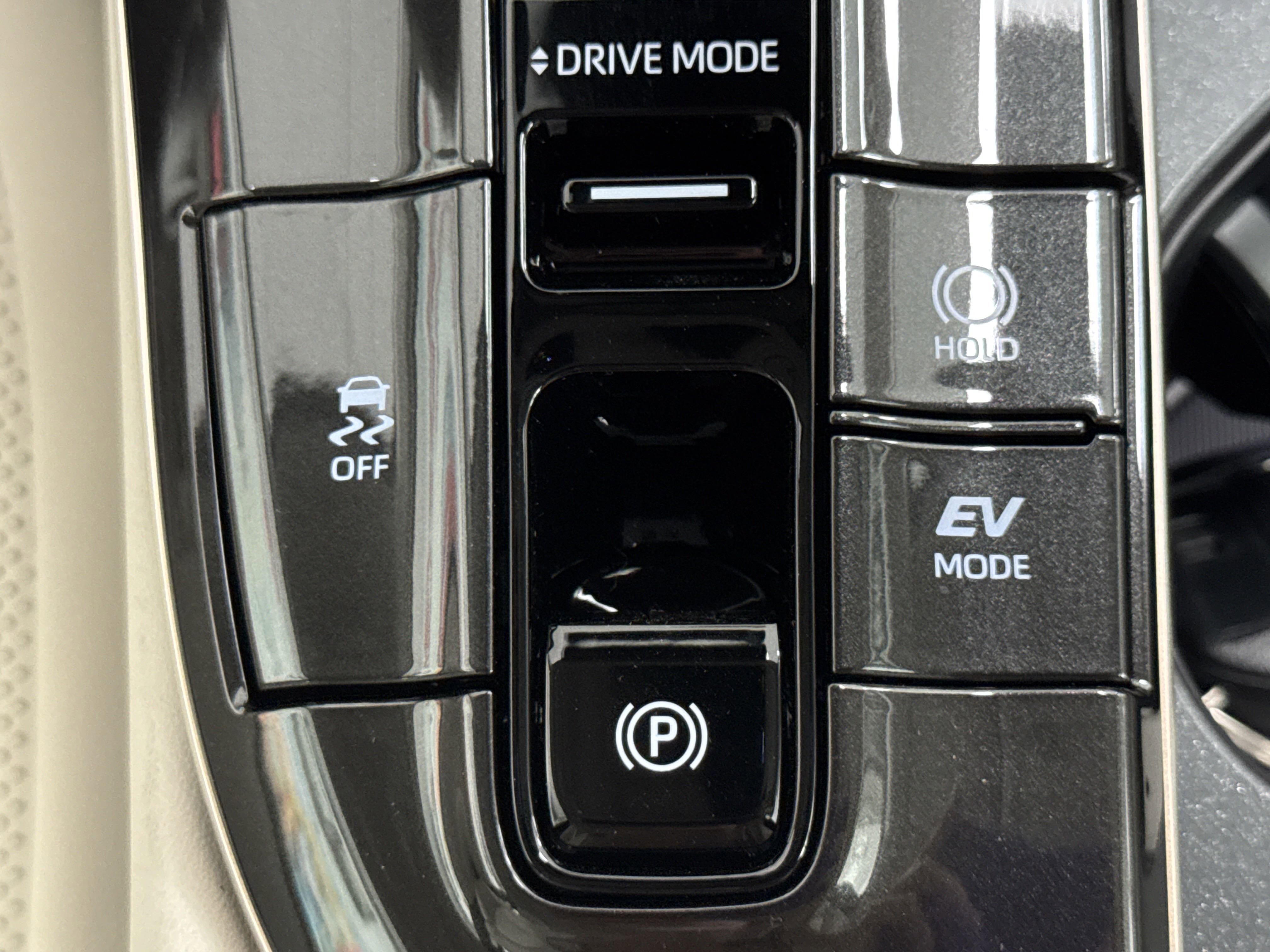 New 2026 Toyota Crown Limited w/ Advanced Technology Package image 10