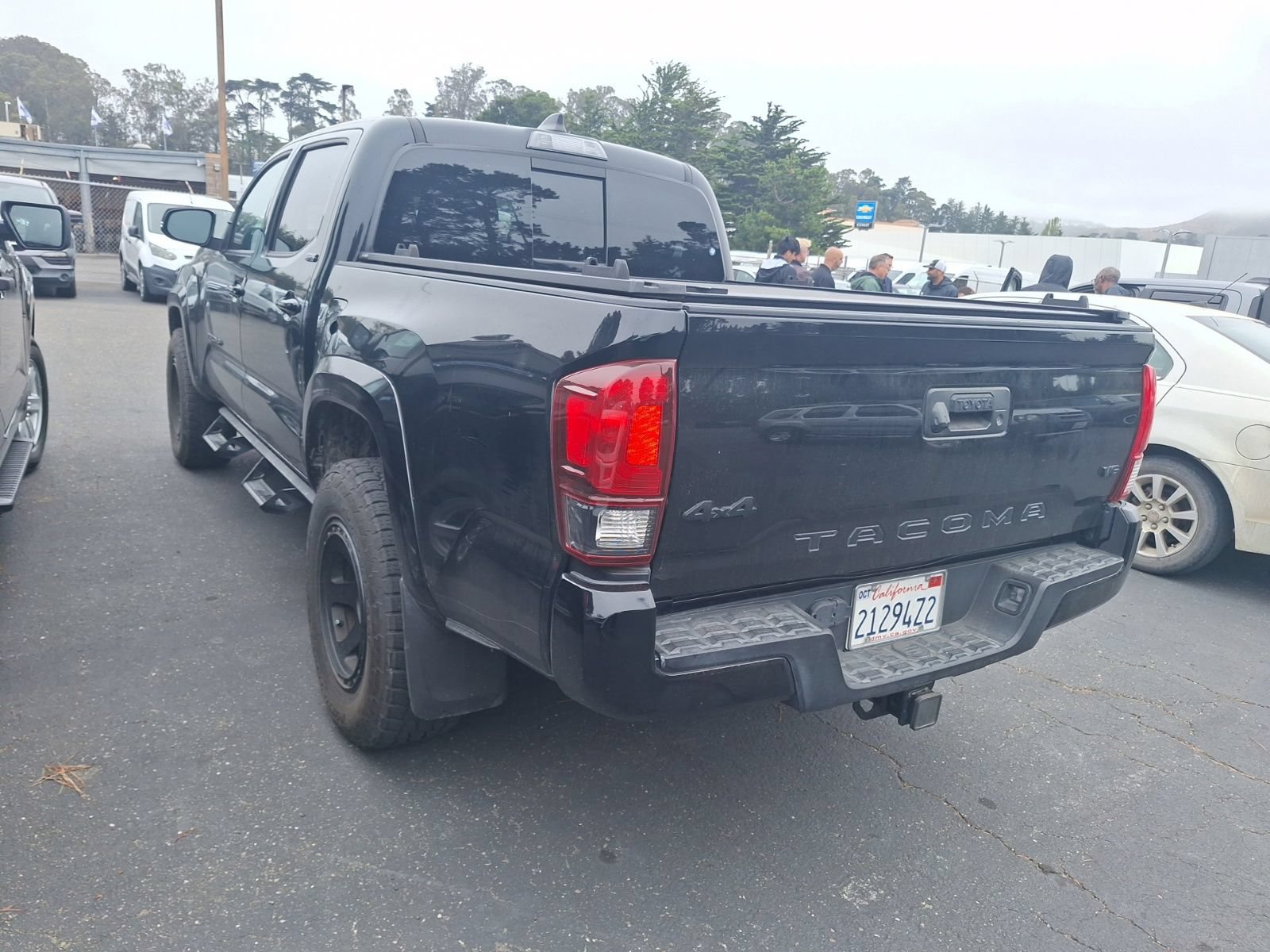 Used 2020 Toyota Tacoma SR5 w/ Technology Package AWD/4WD image 4