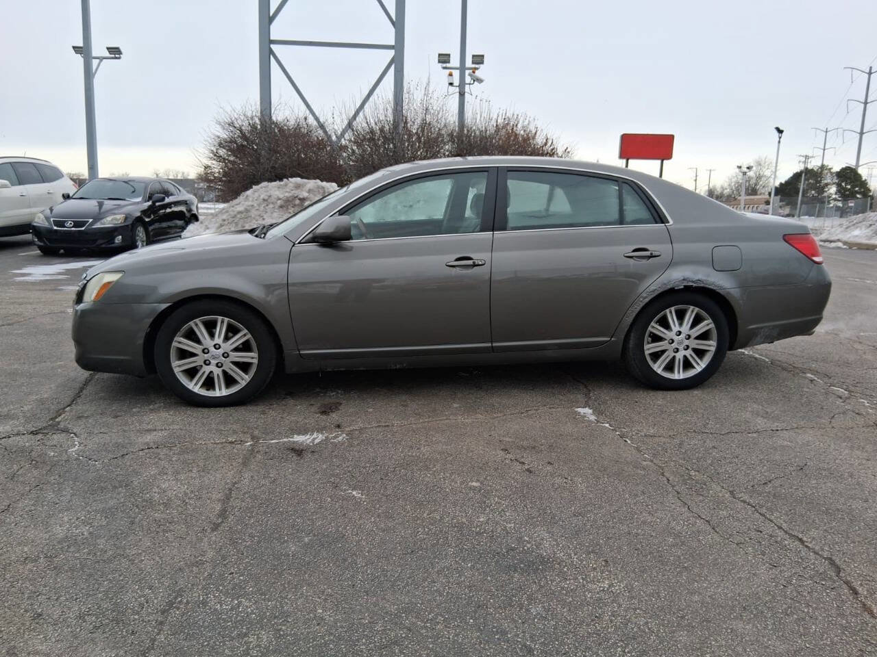 Used 2005 Toyota Avalon Limited image 4