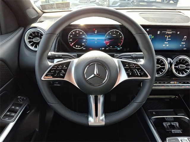New 2025 Mercedes-Benz GLB 250 4MATIC image 17