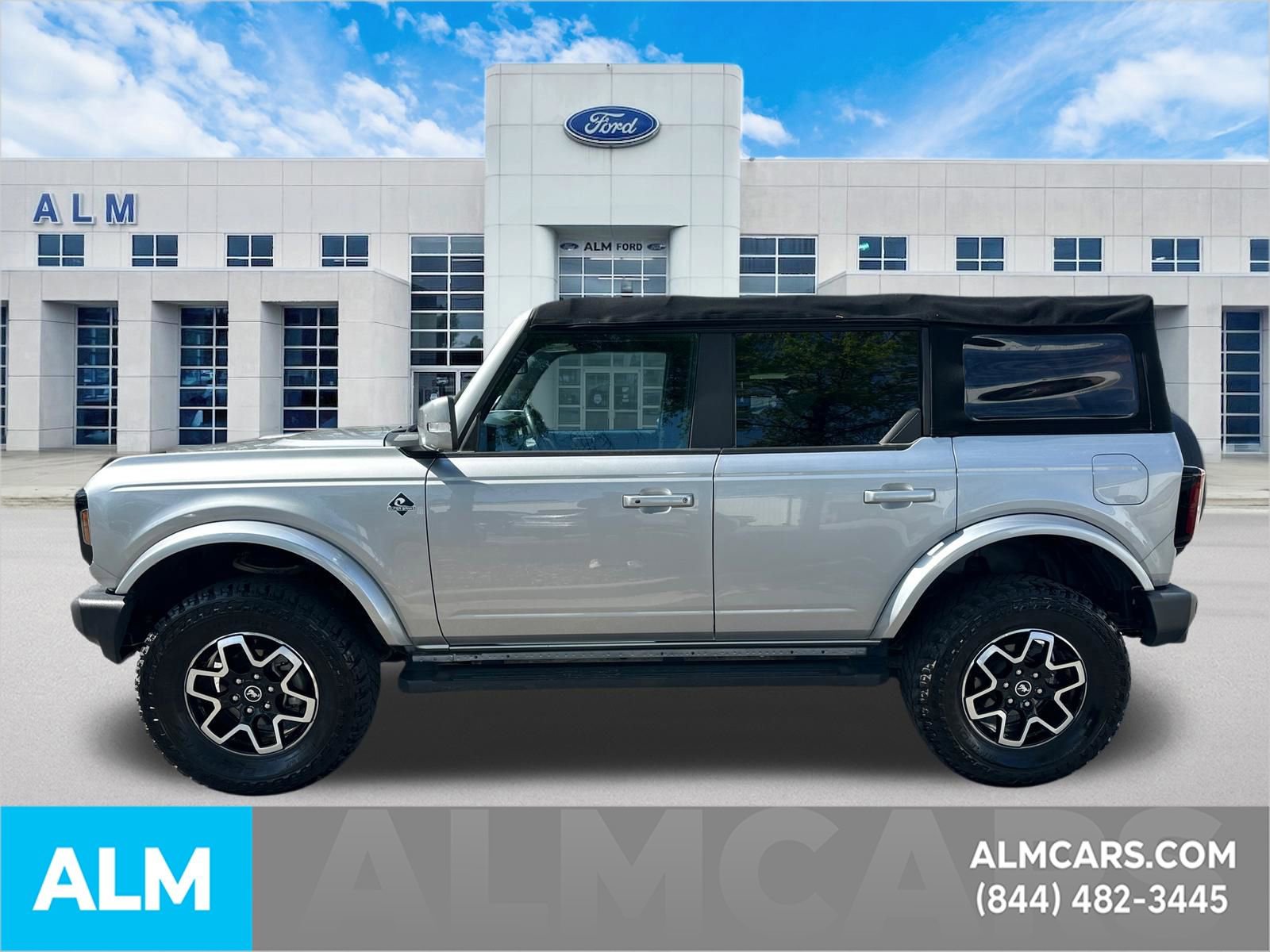 Used 2022 Ford Bronco Outer Banks AWD/4WD image 9