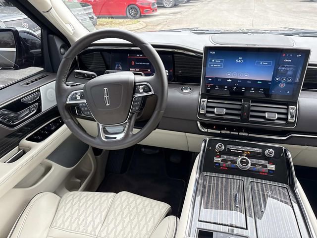 Certified 2022 Lincoln Navigator Black Label image 14