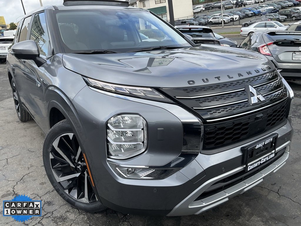 Used 2023 Mitsubishi Outlander SE