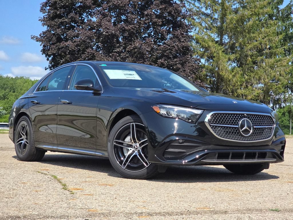 New 2026 Mercedes-Benz E 350 4MATIC Sedan image 2