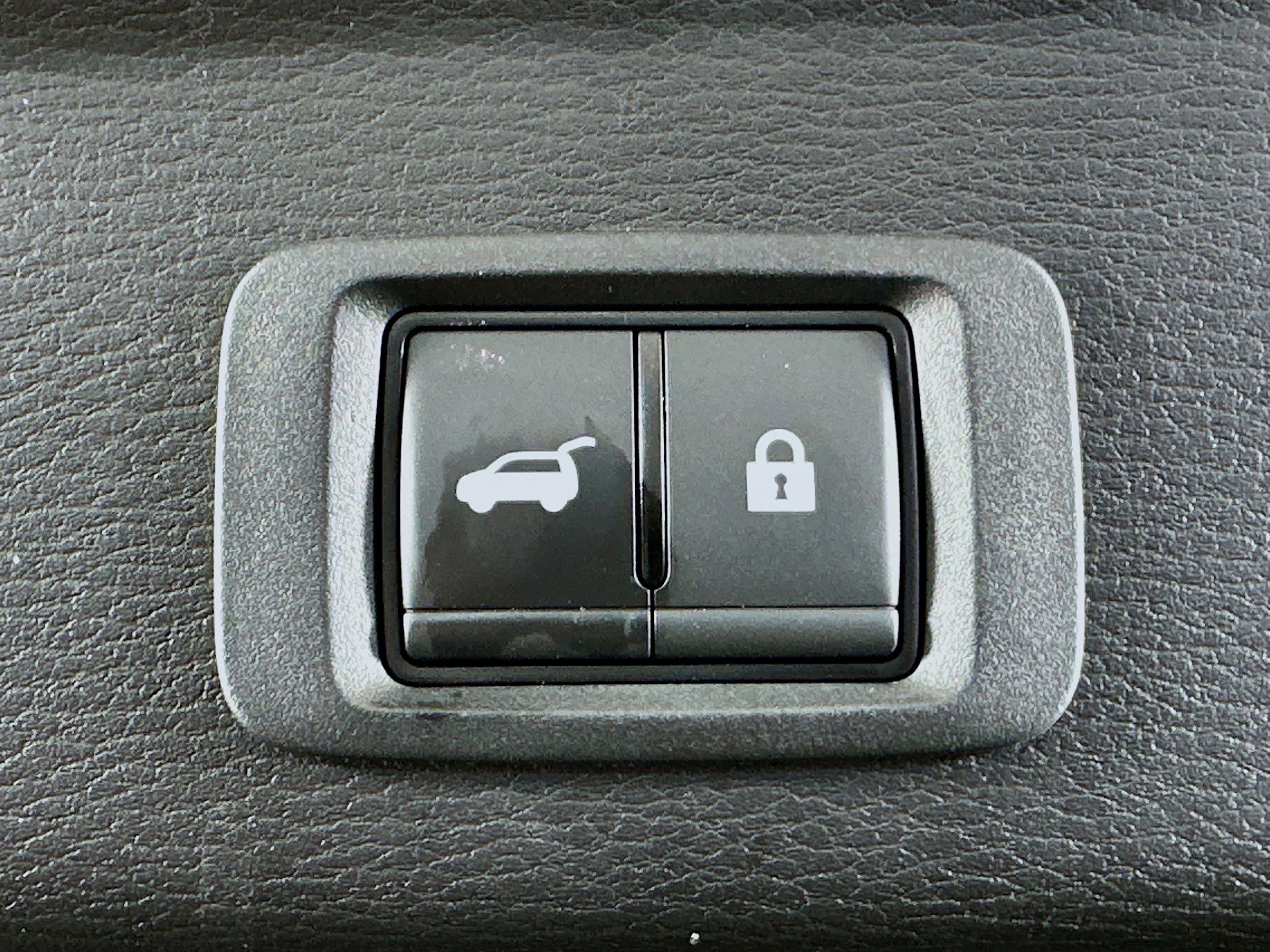 Used 2024 Mitsubishi Outlander SE Black Edition image 12