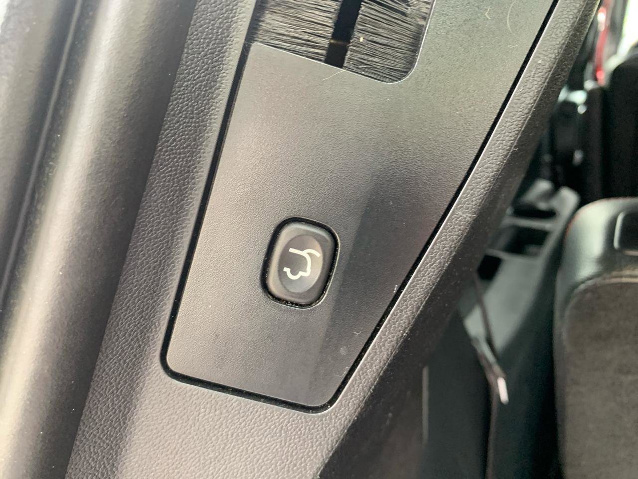 Used 2018 Dodge Grand Caravan GT FWD image 28