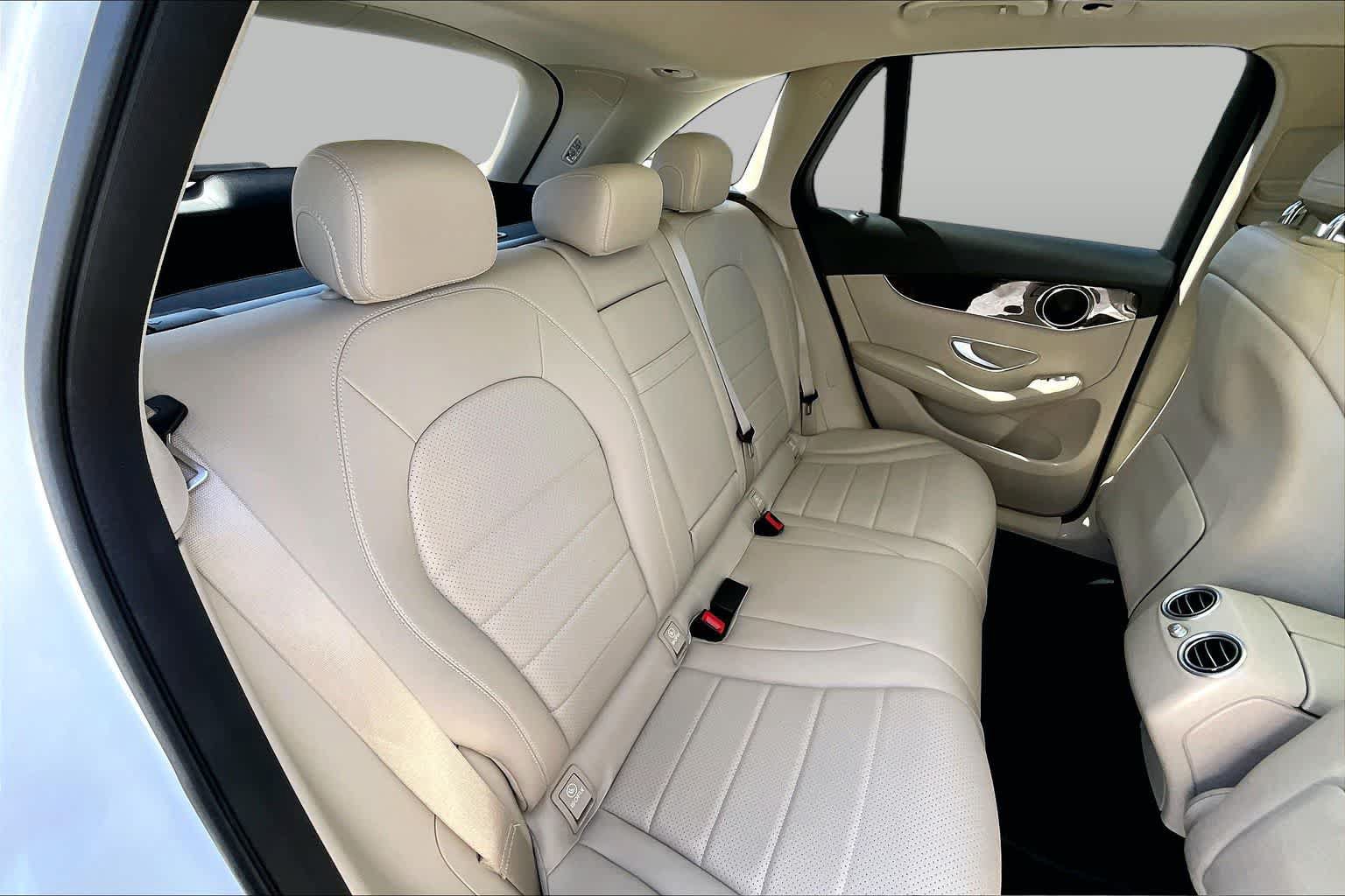 Used 2021 Mercedes-Benz GLC 300 image 36
