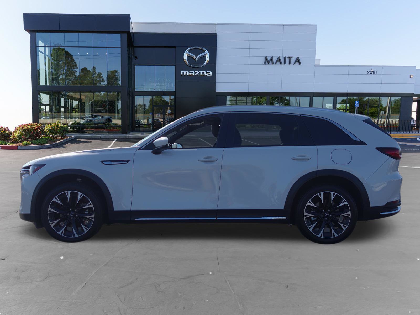Certified 2024 MAZDA CX-90 Plug-In Hybrid w/ Premium Plus AWD/4WD image 8