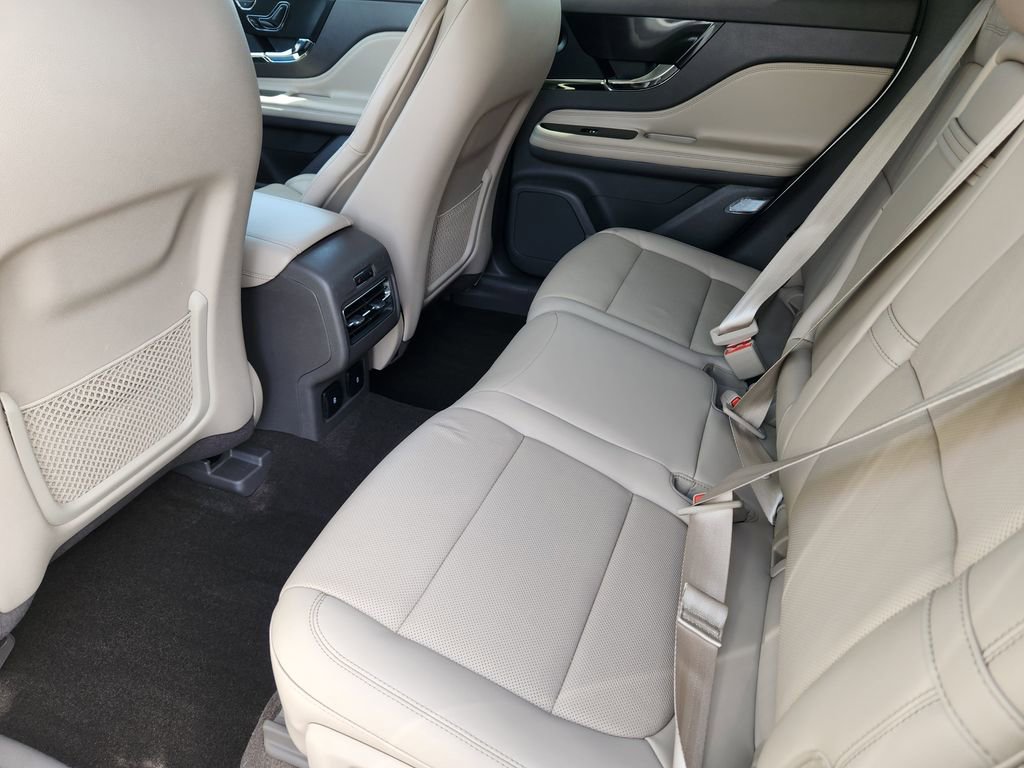 Used 2023 Lincoln Corsair Reserve w/ Equipment Group 202A AWD/4WD image 9