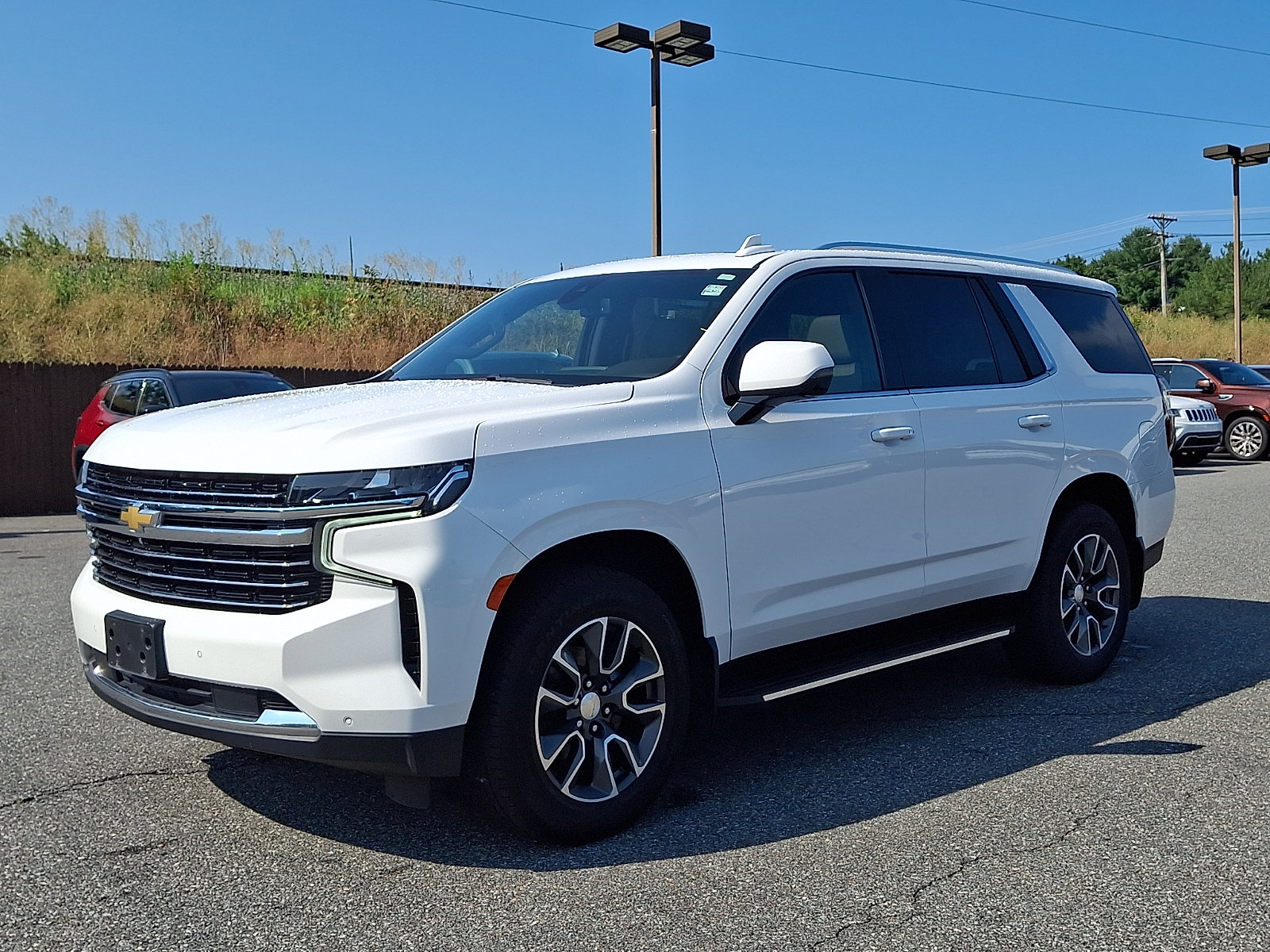 Used 2021 Chevrolet Tahoe LT w/ LT Signature Package AWD/4WD image 3