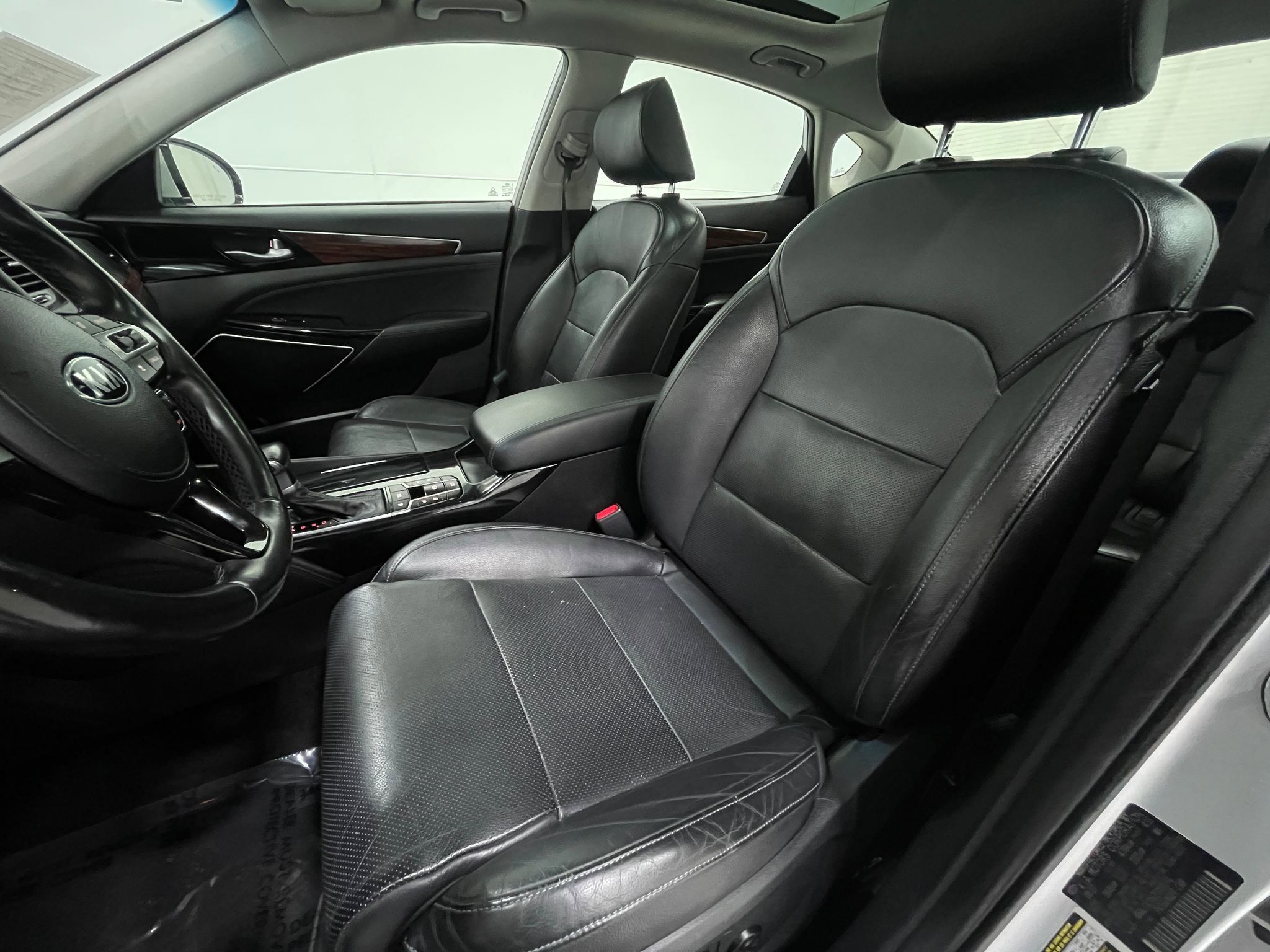 Used 2018 Kia Cadenza Technology image 15