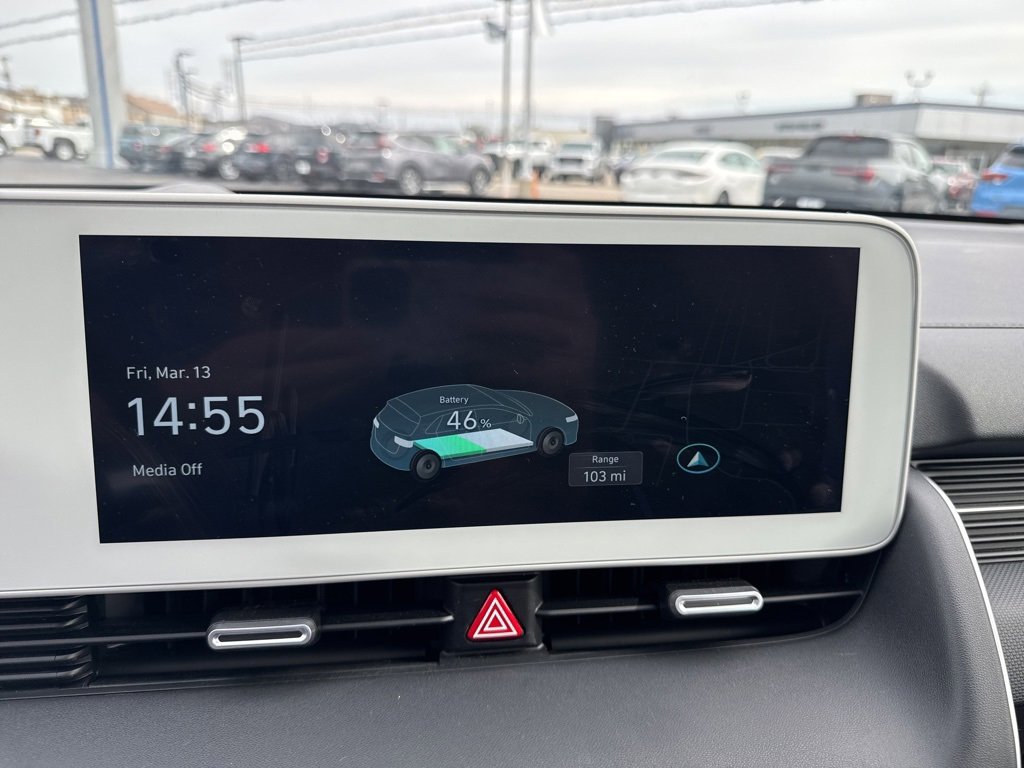 Used 2023 Hyundai Ioniq 5 Limited image 16