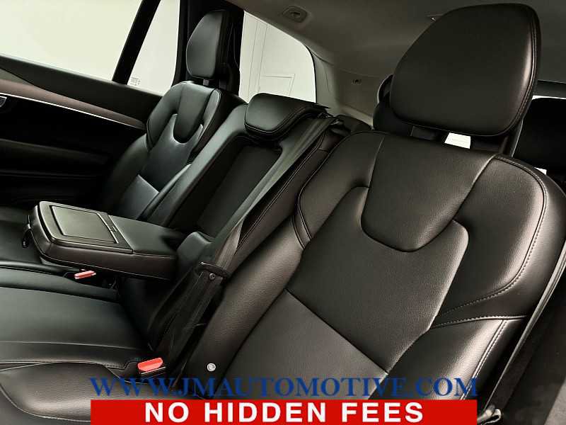 Used 2023 Volvo XC90 B5 Core w/ Protection Package Premier image 15