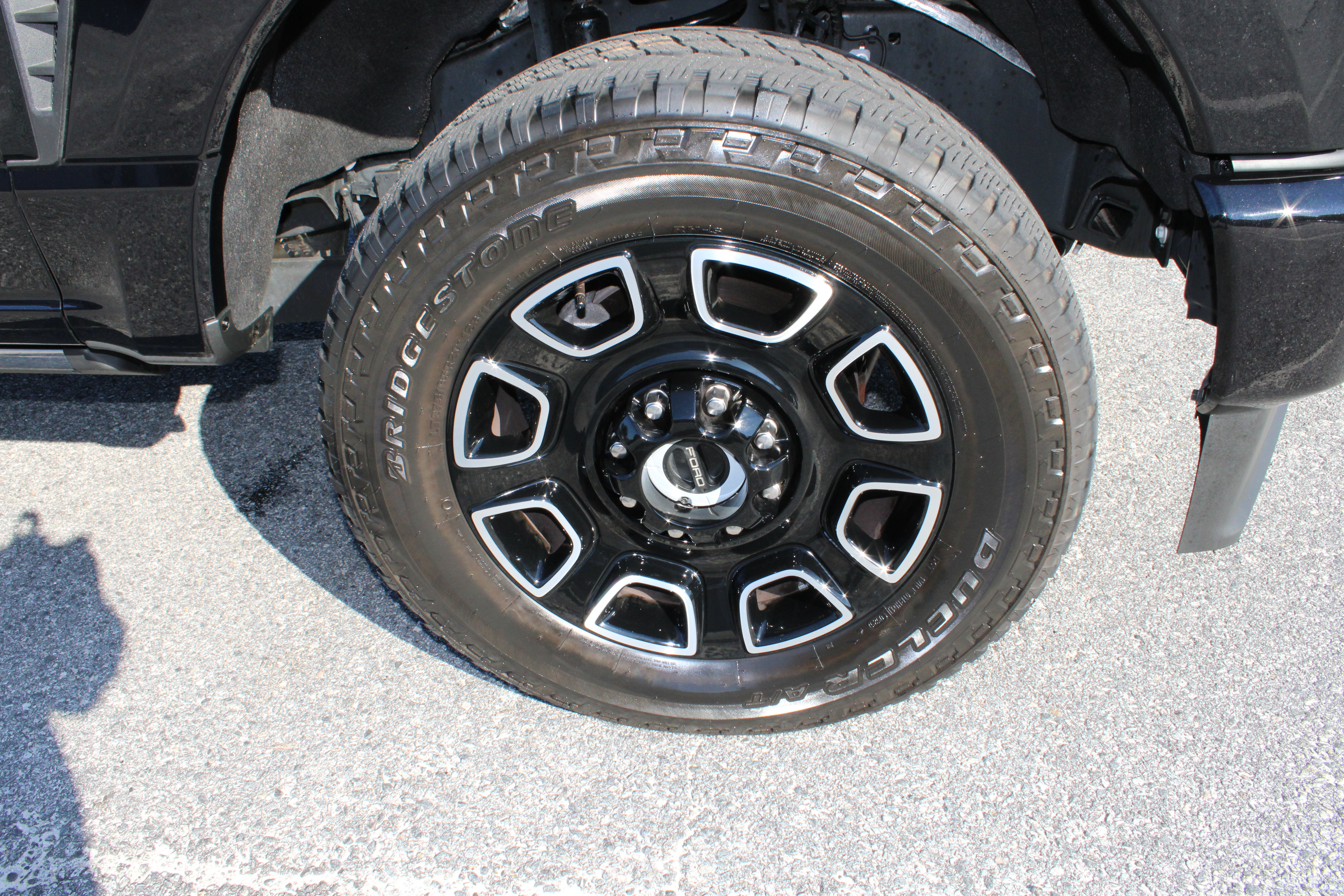 Used 2025 Ford F350 Platinum AWD/4WD image 10