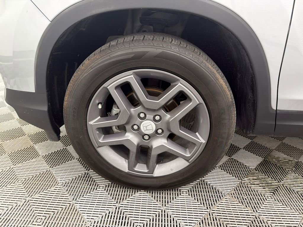 Used 2023 Honda Passport EX-L image 13