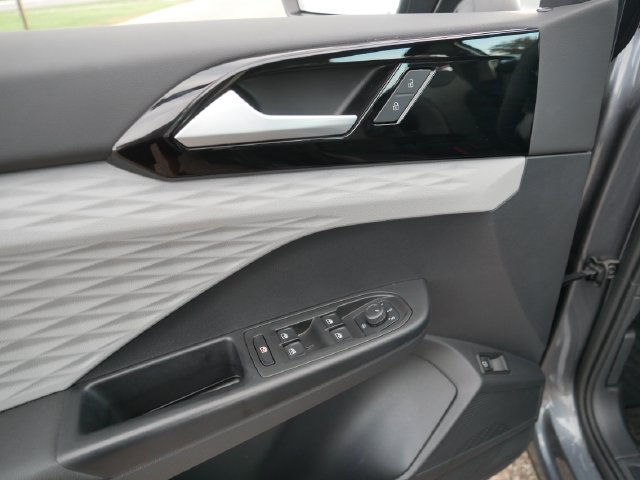 Certified 2022 Volkswagen Taos S AWD/4WD image 15