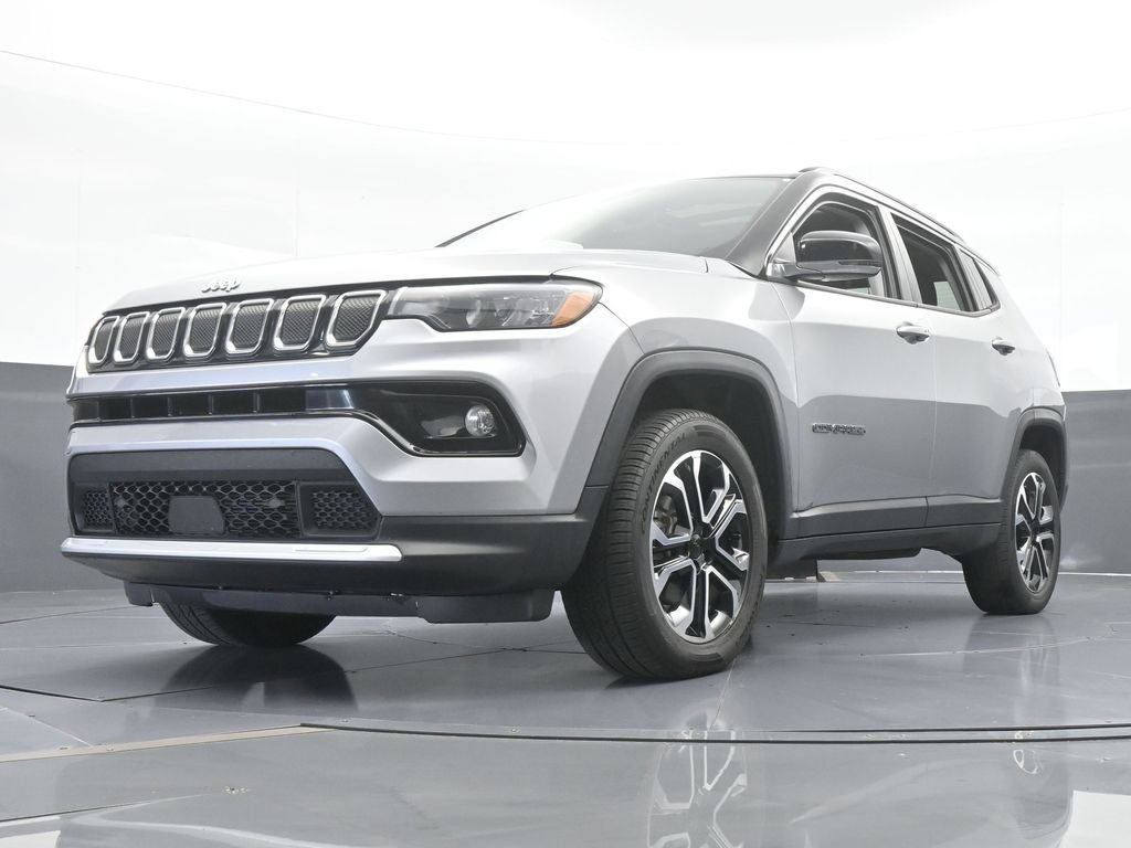 Used 2022 Jeep Compass Limited w/ Sun and Sound Group AWD/4WD image 53