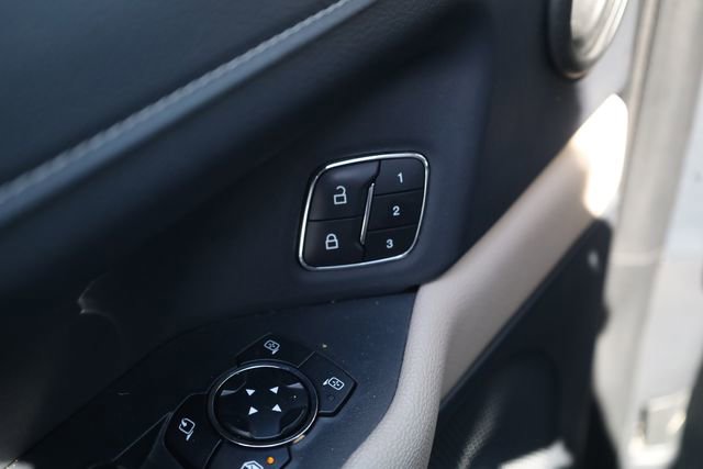 Used 2023 Ford Expedition Limited image 15