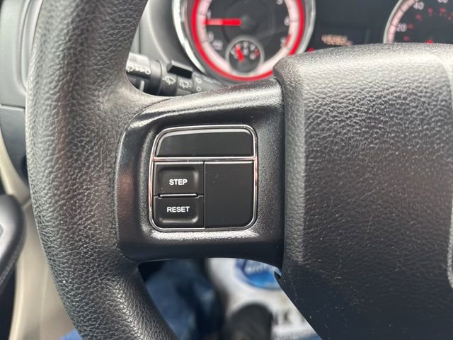 Certified 2019 Dodge Grand Caravan SE image 14