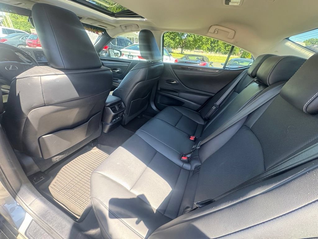 Used 2020 Lexus ES 350 w/ Premium Package FWD image 27
