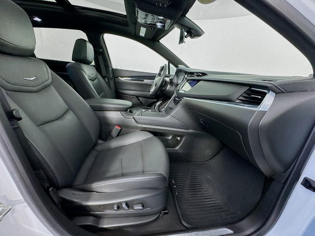 Used 2024 Cadillac XT5 Premium Luxury w/ Technology Package image 35
