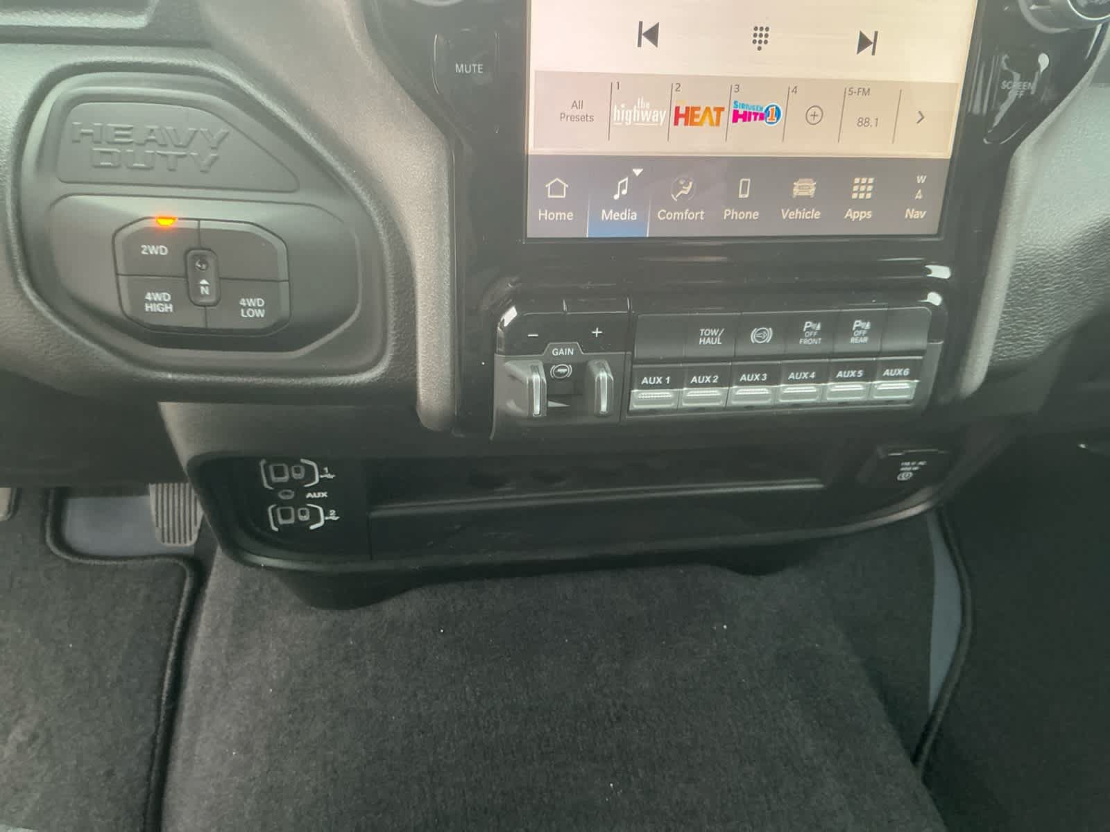 New 2026 RAM 3500 Tradesman AWD/4WD image 27