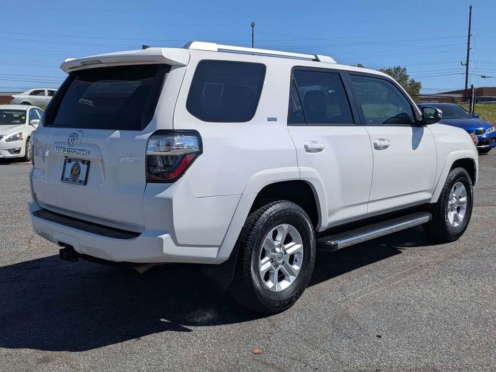 Used 2017 Toyota 4Runner SR5 Premium RWD image 5