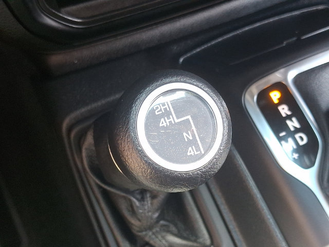 Used 2021 Jeep Wrangler Sport AWD/4WD image 24
