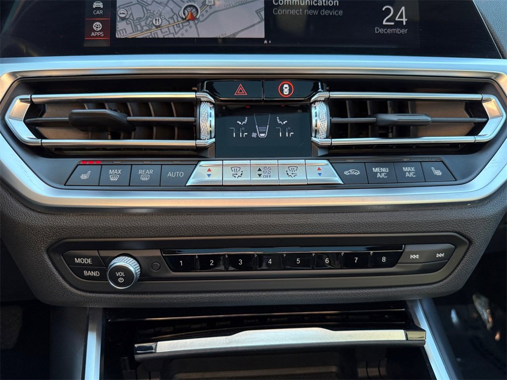 Used 2019 BMW 330i xDrive Sedan w/ Driving Assistance Package image 27