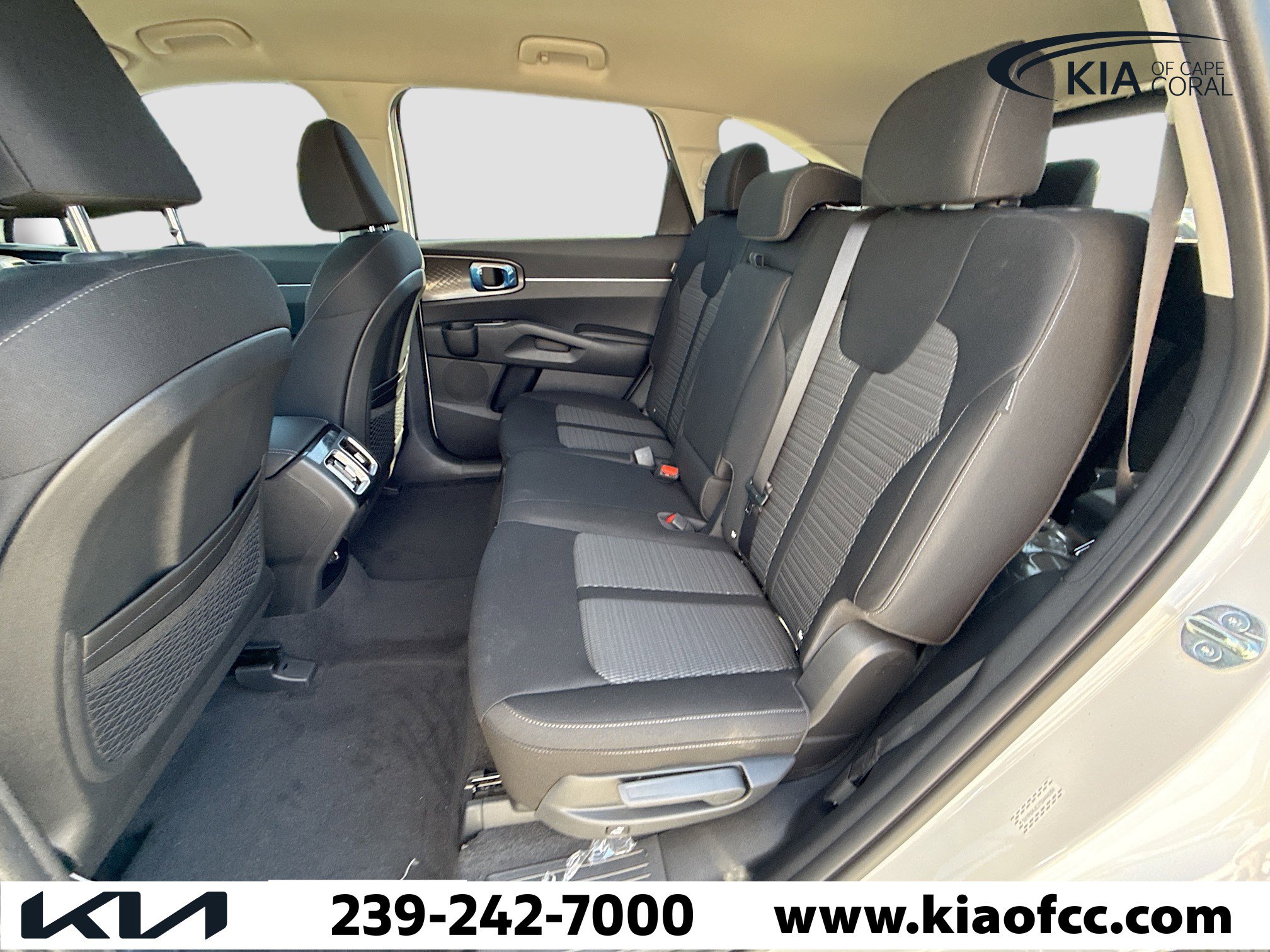 New 2026 Kia Sorento LX FWD image 19