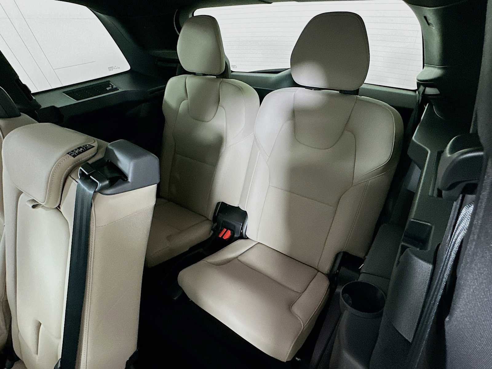 New 2026 Volvo XC90 T8 Plus image 26
