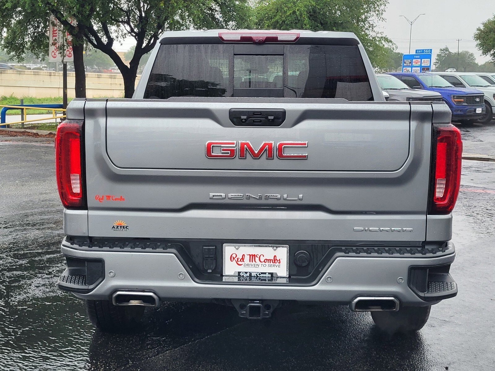 Used 2023 GMC Sierra 1500 Denali w/ Technology Package AWD/4WD image 5
