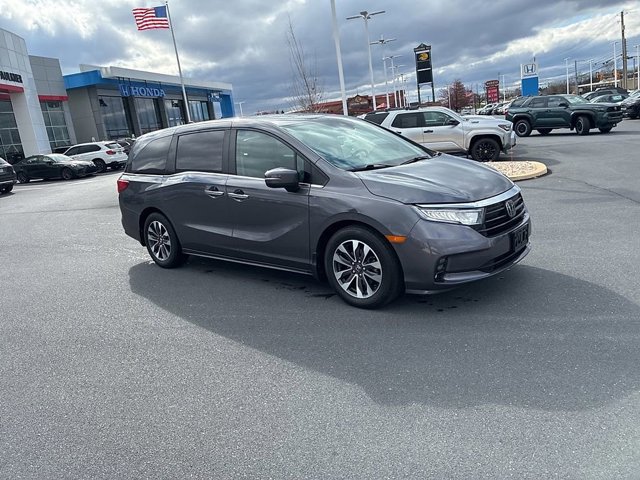 Used 2024 Honda Odyssey EX-L image 3