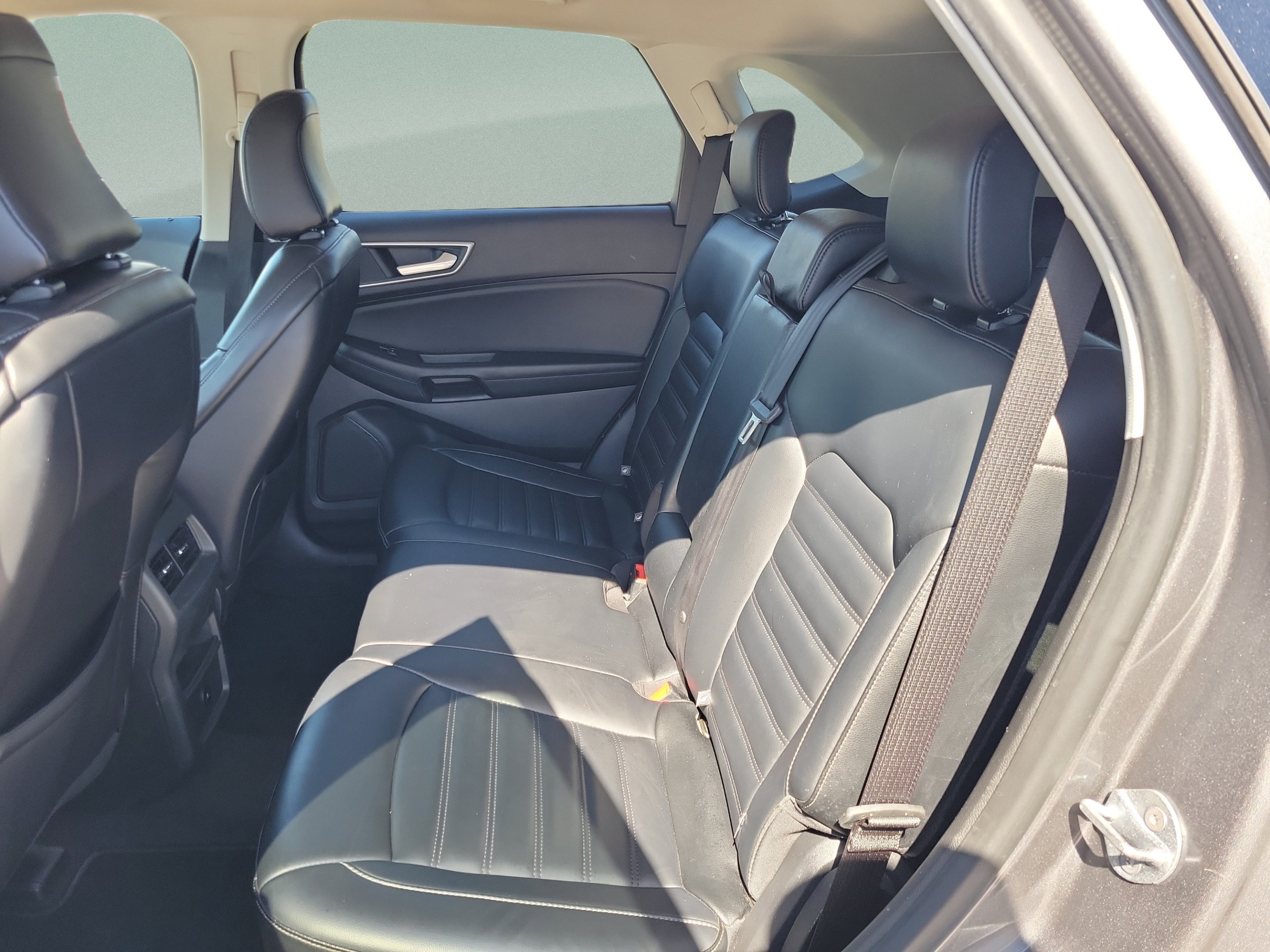 Used 2024 Ford Edge SEL AWD/4WD image 13