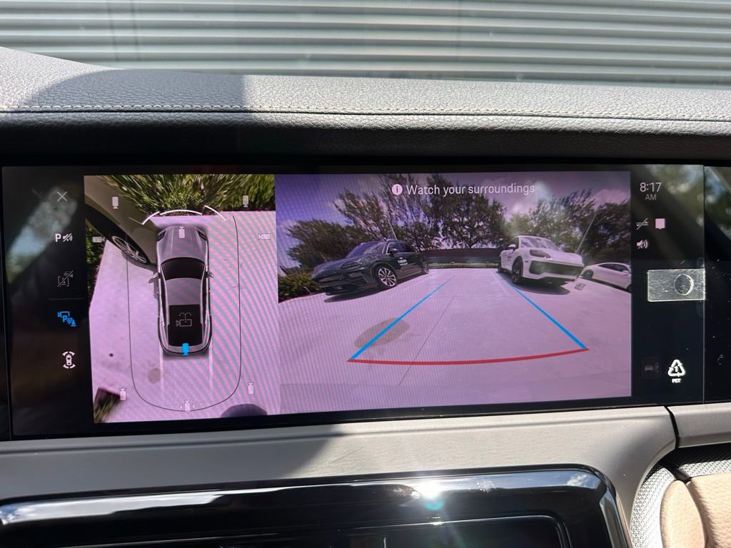 Used 2025 Porsche Panamera image 27