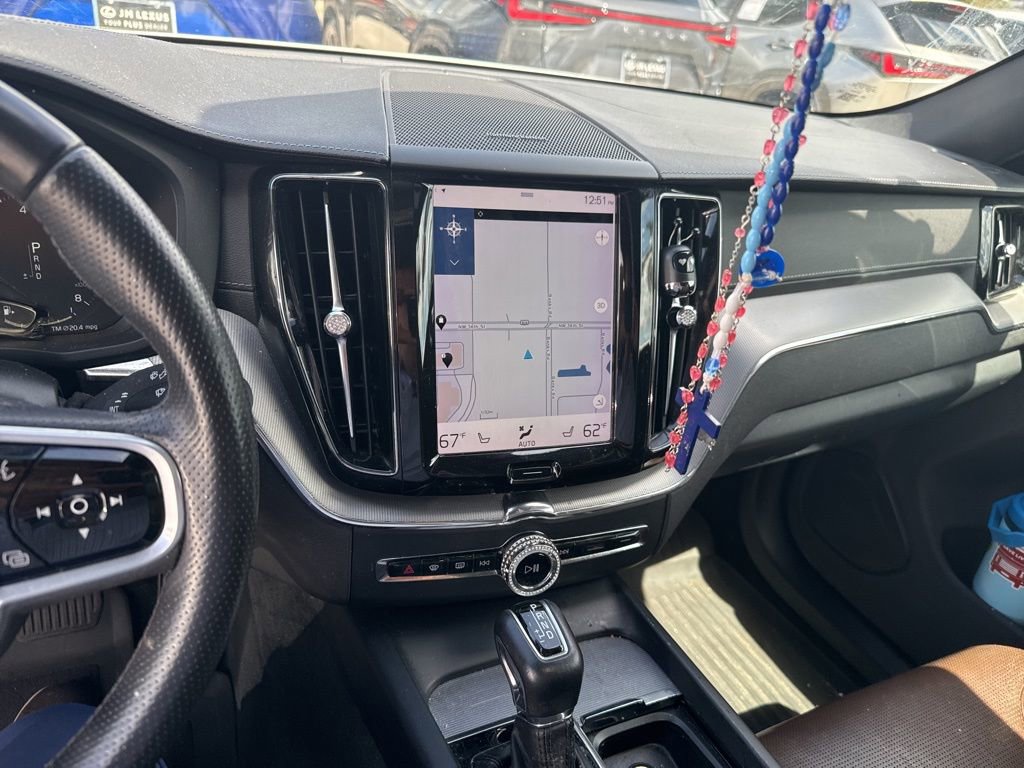 Used 2019 Volvo XC60 T5 Inscription w/ Protection Package image 4