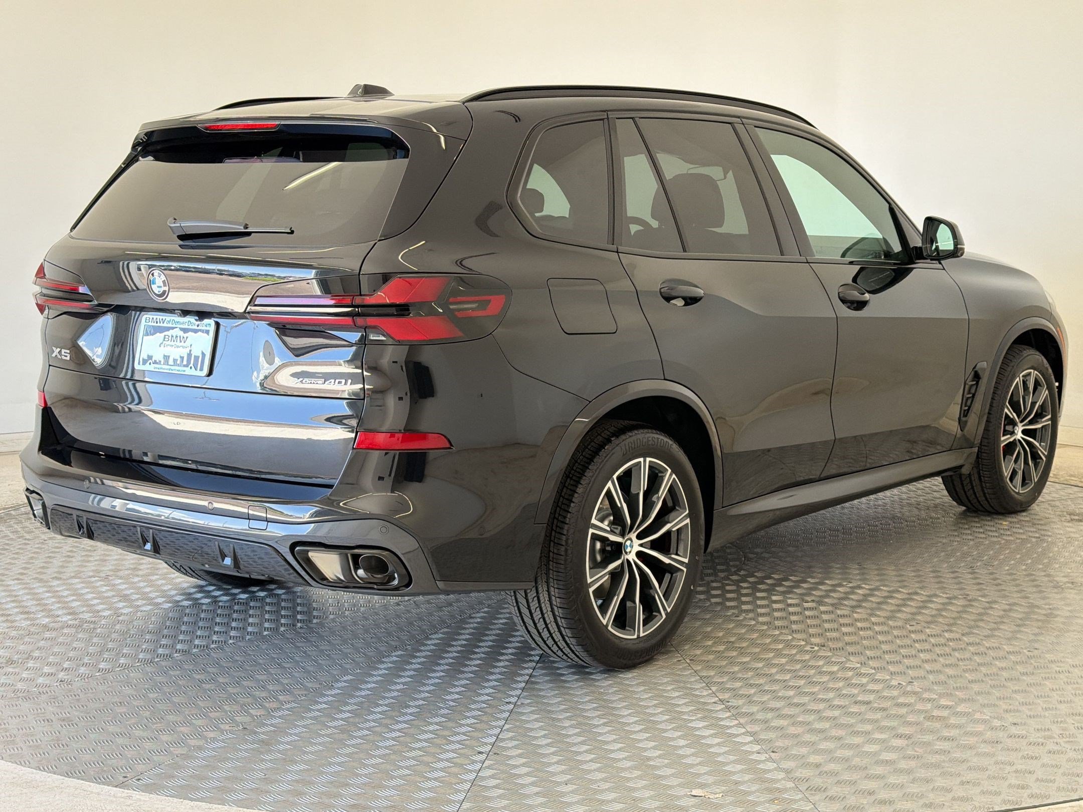 New 2026 BMW X5 xDrive40i w/ M Sport Package AWD/4WD image 9