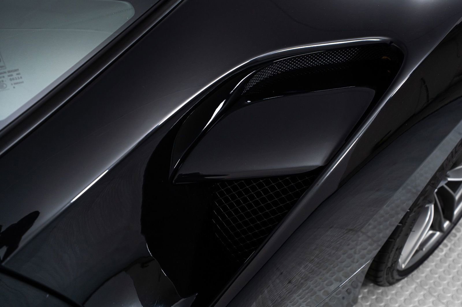 Certified 2019 Ferrari 488 GTB RWD image 24