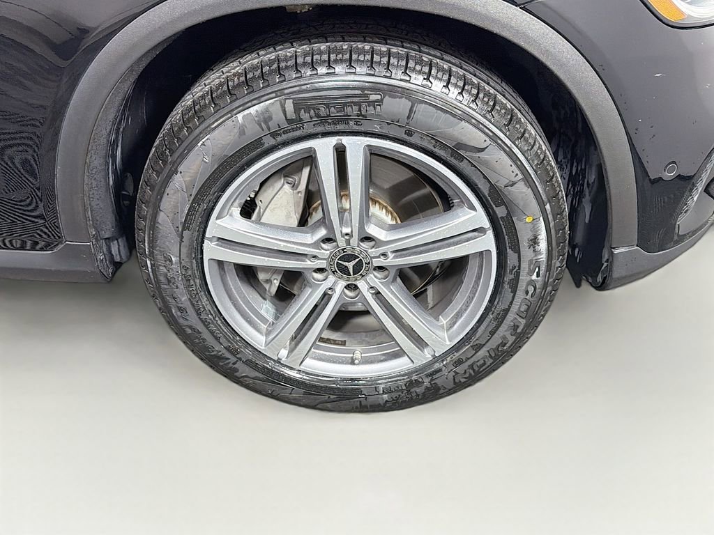 Certified 2022 Mercedes-Benz GLC 300 image 33