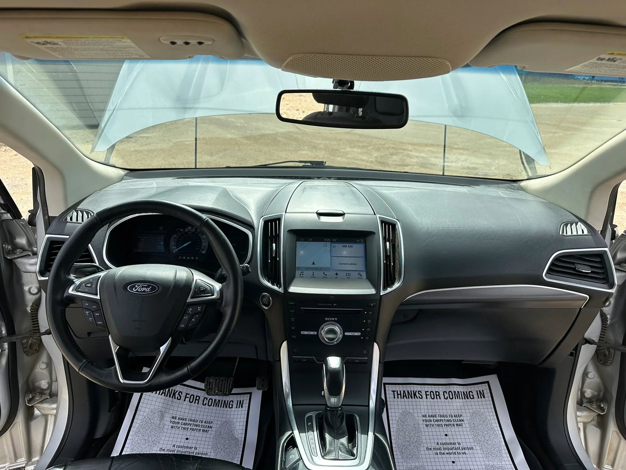 Used 2018 Ford Edge Titanium w/ Technology Package FWD image 16