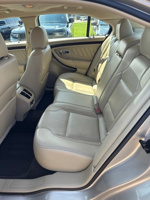 Used 2018 Ford Taurus Limited FWD image 20