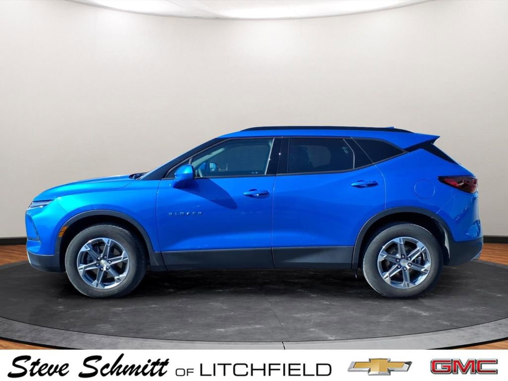Certified 2024 Chevrolet Blazer LT w/ Convenience Package FWD image 2