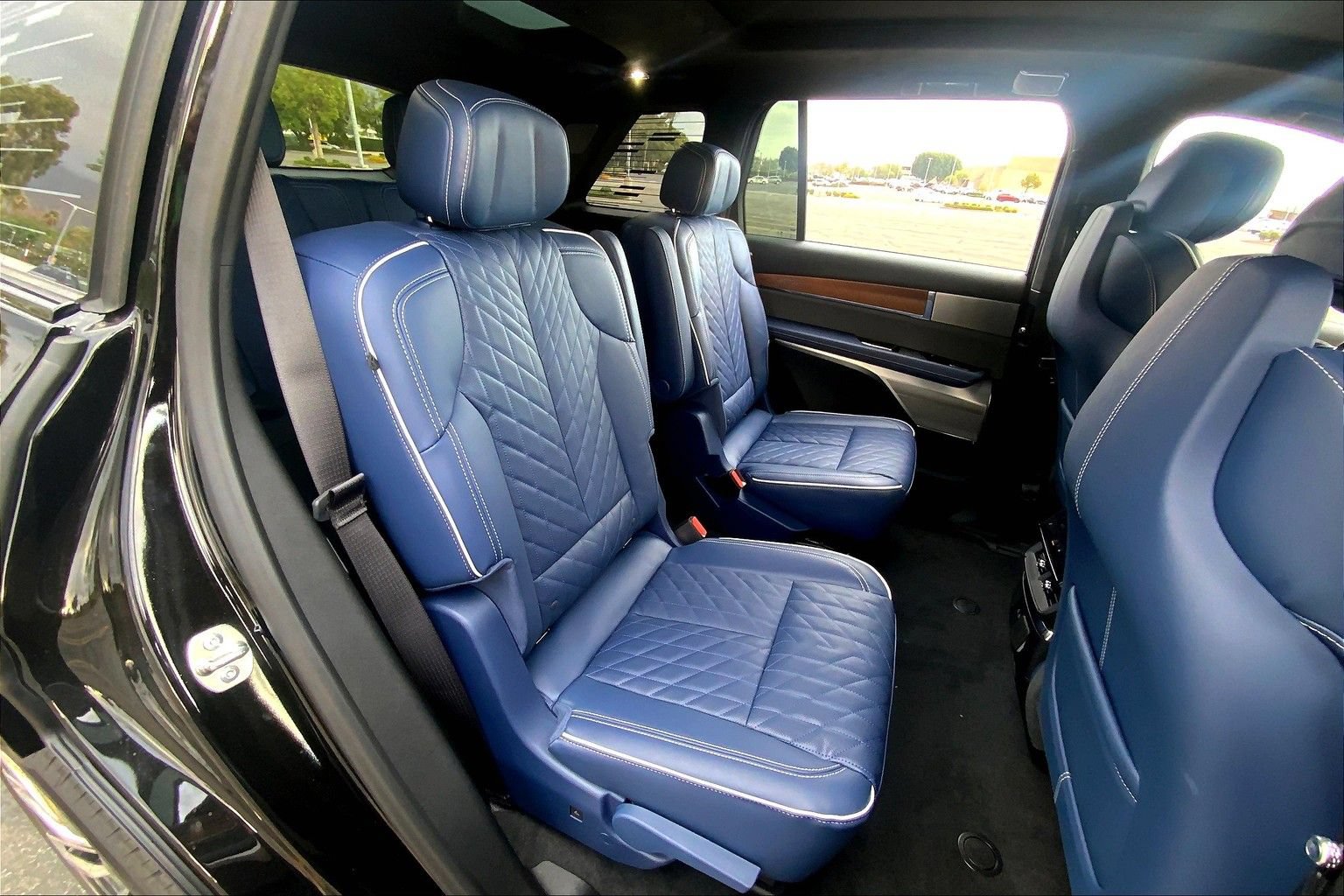Used 2026 Cadillac Vistiq Premium Luxury AWD/4WD image 32