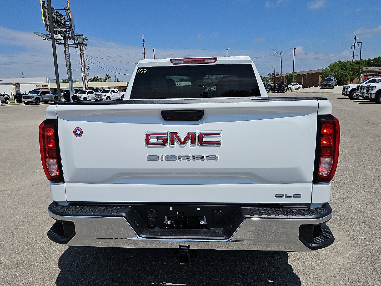 New 2026 GMC Sierra 1500 SLE AWD/4WD image 4