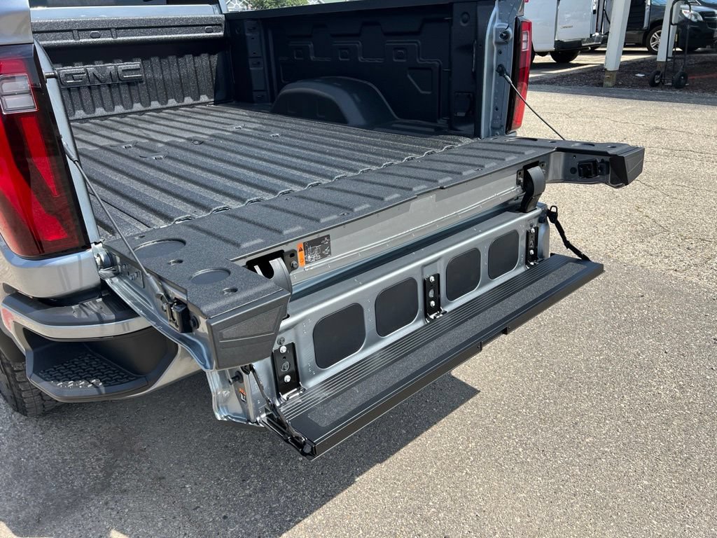 New 2026 GMC Sierra 2500 Denali Ultimate w/ LPO, Black Badging Package AWD/4WD image 18