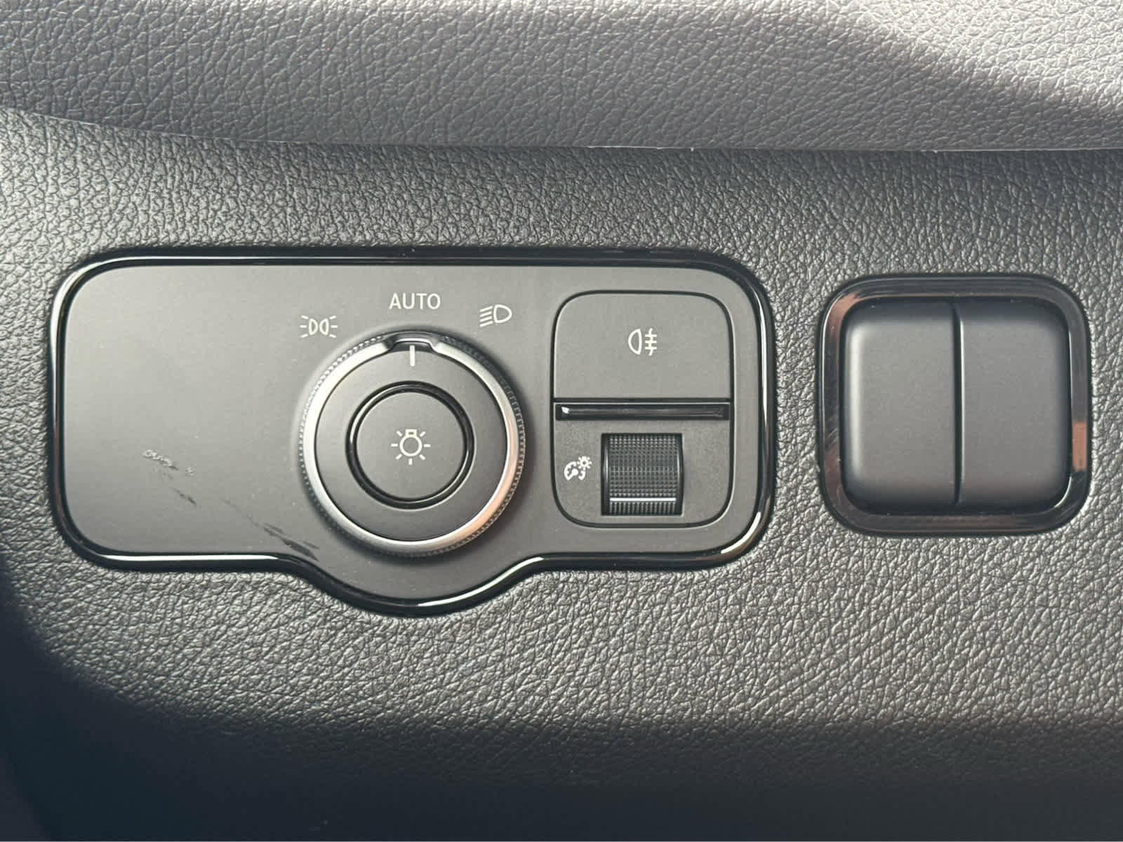 Used 2025 Mercedes-Benz Sprinter 2500 image 16