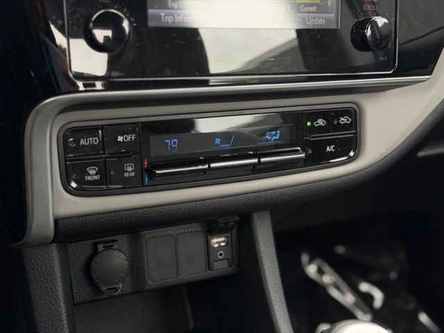 Used 2017 Toyota Corolla LE w/ Carpet Mat Package (TMS) image 25