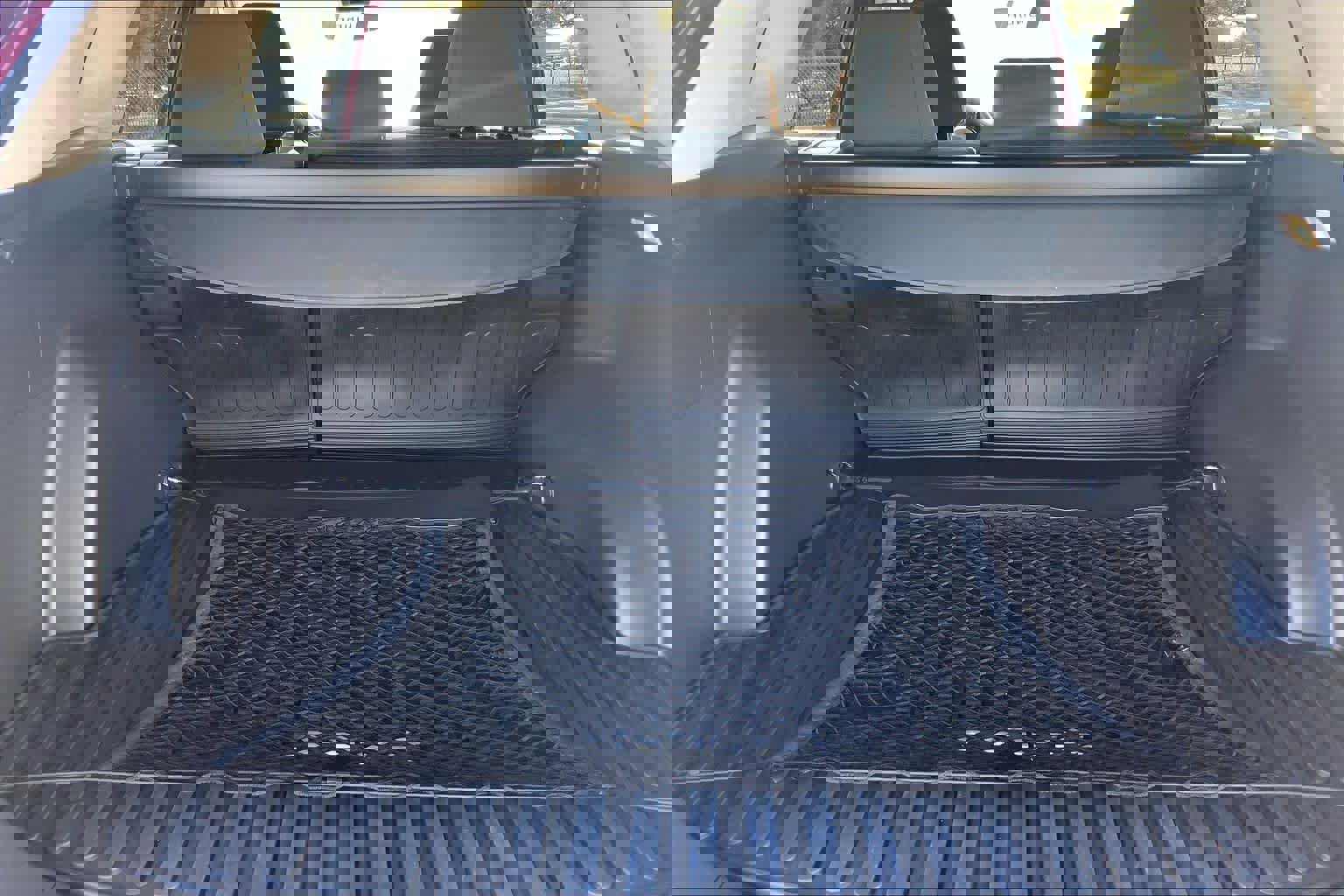 Certified 2025 Toyota RAV4 XLE image 33