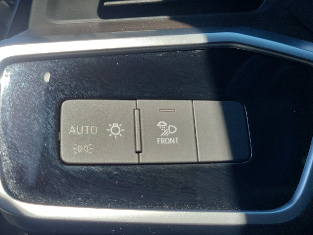 Used 2023 Audi A6 2.0T Premium w/ Convenience Package AWD/4WD image 15